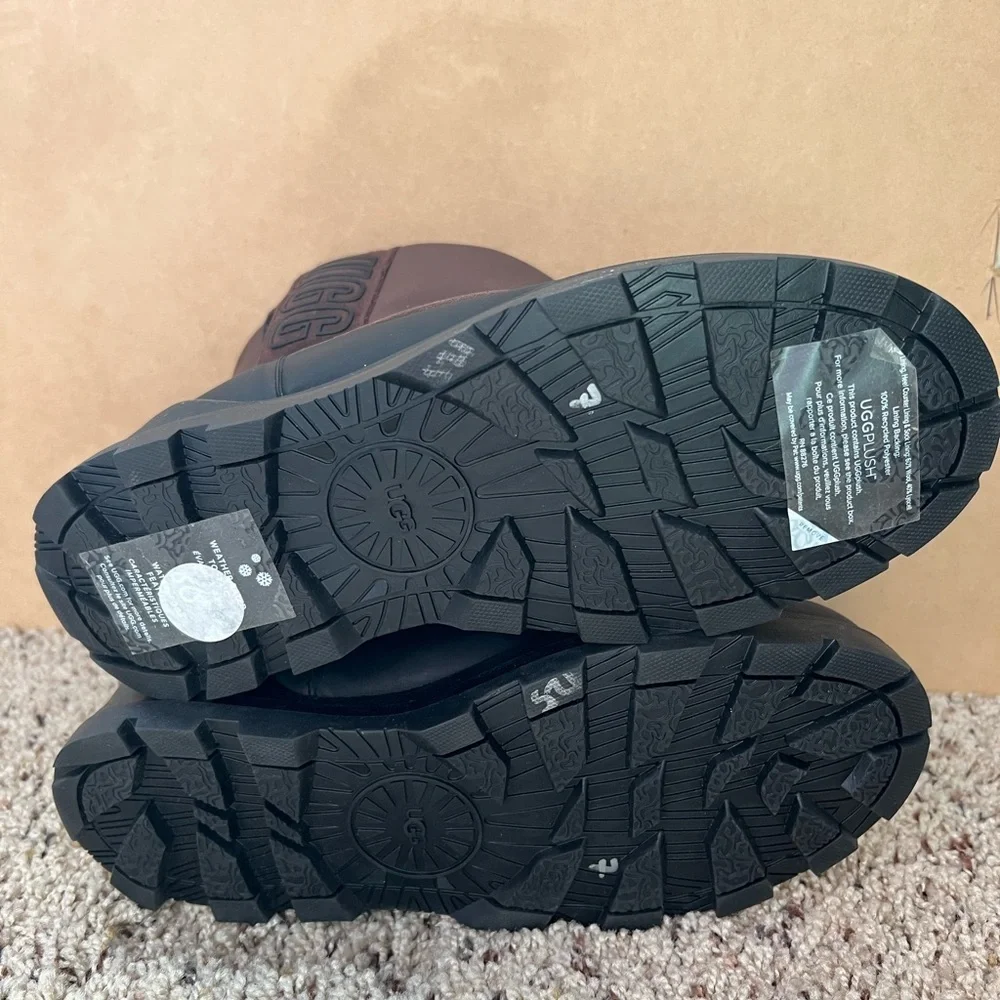 UGG Classic Klamath Mini Suede Boots in Brown Size 7